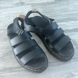 DR. MARTENS SOLOMAN SANDALS SIZE 8
